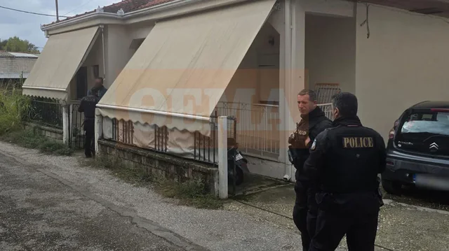 Tronditëse në Greqi, 18-vjeçari mbyt nënën e tij me peshqir