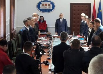 Vrasja e gjyqtarit Kalaja, Komisionet Parlamentare nisin me një minutë heshtje