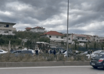 Nuk i ndaloi “Shqiponjave” dhe përplasi disa makina tek Liqeni i Thatë, Policia: Imer Krashi mbante 3 emra