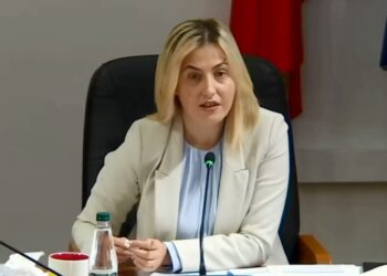 Përplasje në Komisionin e Kulturës/Ina Zhupa: Projekti në Durrës rrezikon prishjen e banesave historike