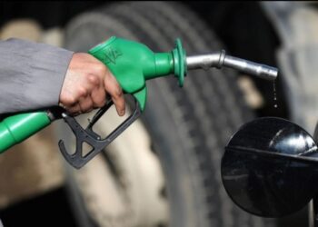 Franca dhe Spanja kundërshtojnë planin për ndalimin e makinave me naftë e benzinë