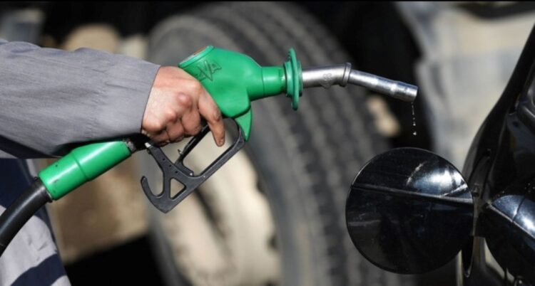 Franca dhe Spanja kundërshtojnë planin për ndalimin e makinave me naftë e benzinë