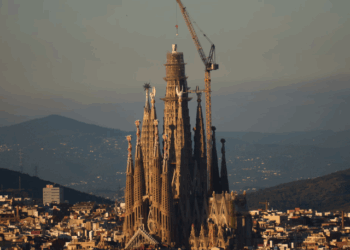 Bazilika e Barcelonës bëhet simbol i lartë arkitekturor