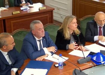 Arrestimi i avokatit në Elbasan raportohet në Kuvend/ KLP: Nuk duam të nxitohemi, nesër do vendosim…