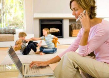 Mos iu përgjigj mesazheve të punës pas orarit – po dëmton veten!