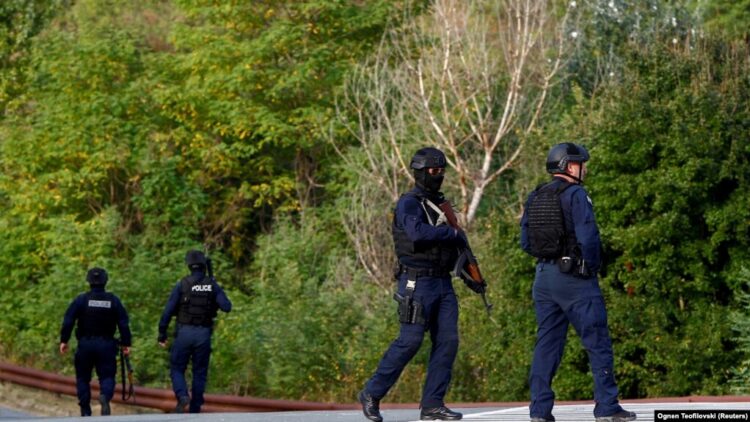 Kosovë/ Pamje nga operacioni i Prokurorisë Speciale në veri të vendit, kontrolle në 9 zona