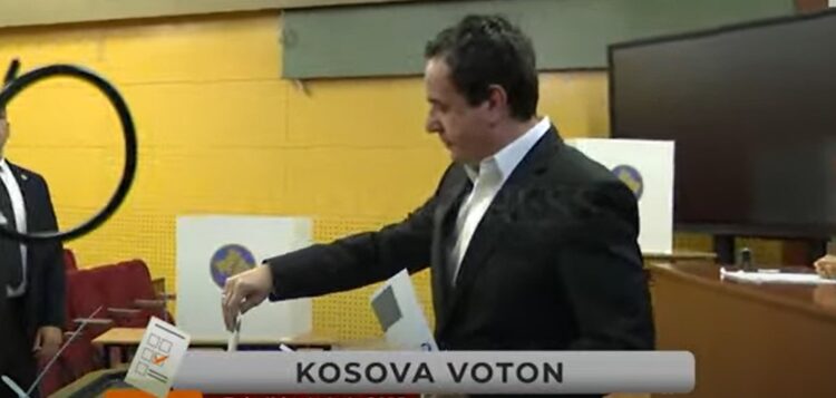 (VIDEO) Albin Kurti voton në Prishtinë: Ftoj qytetarët të bëhen pjesë e vendimmarrjes lokale