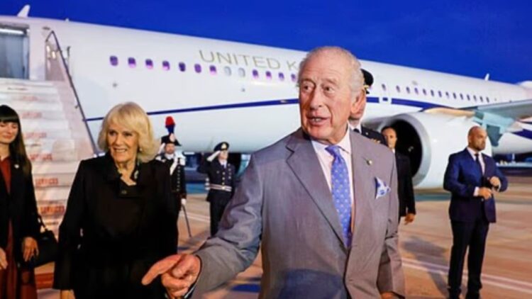 Për herë të parë pas thuajse 500 vitesh, Mbreti Charles bëhet monarku i parë britanik që zbarkon në Vatikan