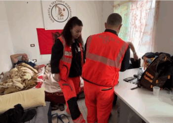 Në ditën e 9-të të grevës së urisë, naftëtarët në Marinzë shfaqin probleme shëndetësore