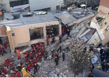 Tragjedi në Turqi: Pesë persona të bllokuar pas rrënimit të ndërtesës