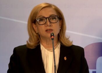 Nuk jemi pronë e politikës/ Holta Zaçaj:Vendimet tona janë përfundimtare dhe duhen zbatuar, jo sfiduar me opinione