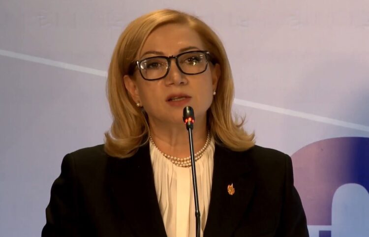 Nuk jemi pronë e politikës/ Holta Zaçaj:Vendimet tona janë përfundimtare dhe duhen zbatuar, jo sfiduar me opinione