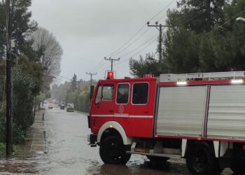 Moti i keq përfshin Greqinë, stuhitë e shiut përmbytin ishullin e Zakynthos