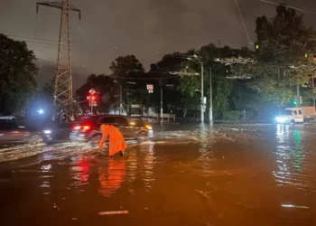 Odesa, të paktën nëntë të vdekur pas shirave të rrëmbyeshëm në jug