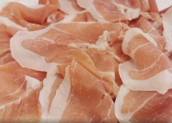 Proshuta dhe “bacon” nën akuzë: mbi 5,400 raste të reja kanceri çdo vit në Britani