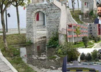 Ujërat e zeza pushtojnë Qytetin Studenti, era e rëndë shqetësim për studentët (Video)