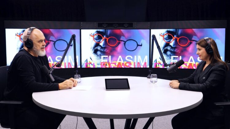 Si e priti familja kandidaturën për Tiranën? Manastirliu tregon reagimet e vajzave dhe bashkëshortit