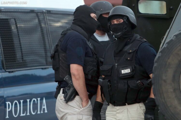 “Blic” i policisë në Elbasan, në pranga disa eksponentë të njohur të krimit