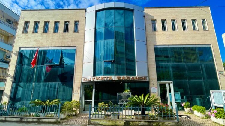 Hiqej si prokuror i SPAK-ut, lihet në burg 49-vjeçari në Sarandë/ EMRI