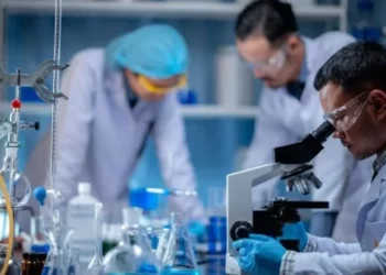 Shkencëtarët japonezë zbulojnë çelësin për zgjatjen e jetëgjatësisë së njeriut deri në 250 vjet