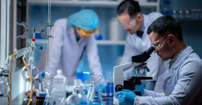 Shkencëtarët japonezë zbulojnë çelësin për zgjatjen e jetëgjatësisë së njeriut deri në 250 vjet