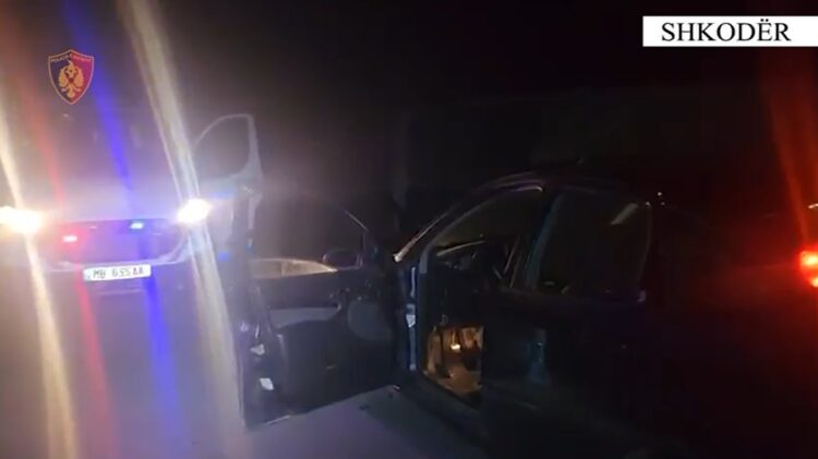 Shkodër / Kapen në flagrancë me kanabis dy të rinj, arrestohen nga Policia – sekustrohet makina dhe droga