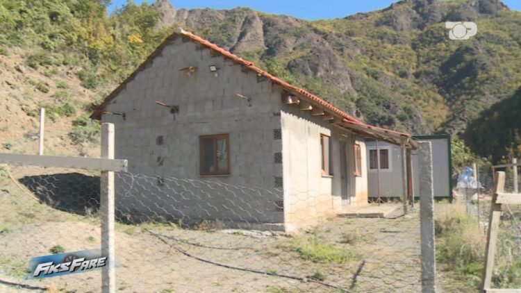 Lumi Fan i mori shtëpinë, prej 8 vitesh jeton në kontenier, ende pa dëmshpërblim