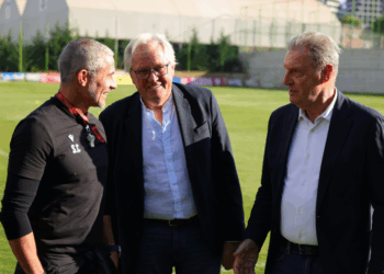 Legjendat holandeze Ari Han dhe Rud Krol, vizitë speciale në kampin stërvitore të Kombëtares