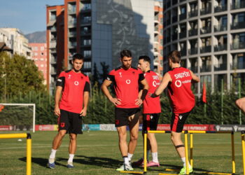 Kombëtarja kthehet në stërvitje pas fitores ndaj Serbisë, nisin përgatitjet për sfidën ndaj Jordanisë