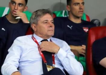 “Përgjegjësia është e imja, mos i kritikoni lojtarët”, trajneri serb bën gati dorëheqjen