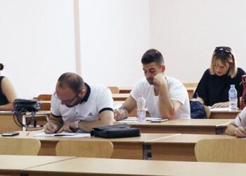 Aplikimet për bursat e ekselencës përmes “e-Albania” deri më 20 dhjetor