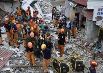 Filipinet goditen nga dy tërmete të fuqishme, autoritetet paralajmërojnë cunami