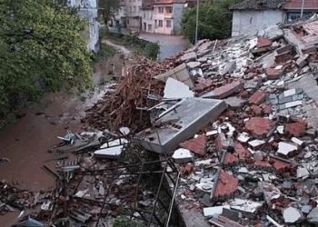 Tërmeti me magnitudë 6.1 në Turqi shoqërohet me ‘paslëkundje’ të fuqishme, dhjetëra të plagosur