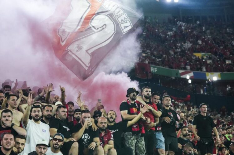 Serbët vazhdojnë arrestimet para ndeshjes, e pëson edhe një italian për fanellën me UÇK