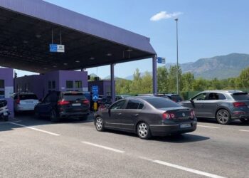 200 lekë për çdo pasagjer, tarifa e re për transportin çdo udhëtari