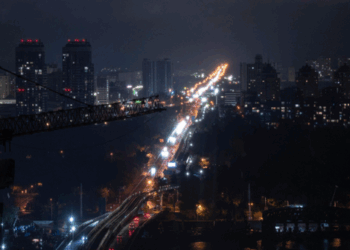 Ukraina zhytet në terr, tetë rajone pa energji elektrike për shkak të sulmeve ruse