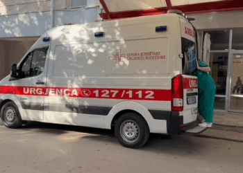 E vetmja e mbijetuar nga tragjedia në Maliq – vajza 6-vjeçare lufton për jetën në QSUT