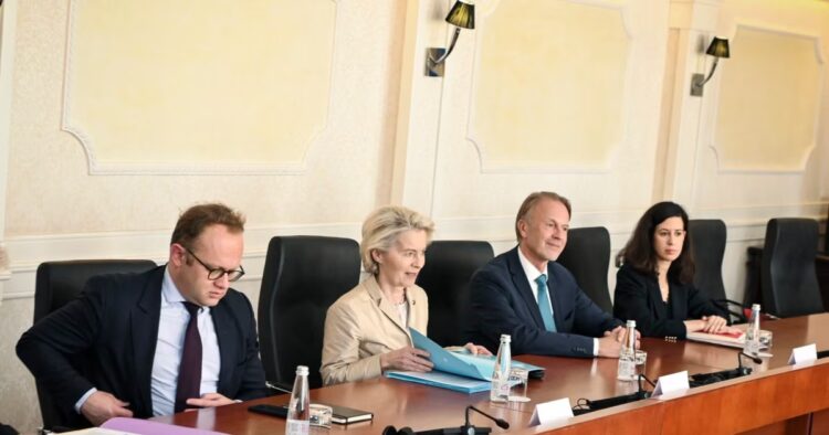 Çfarë sinjalizoi vizita e shefes së BE-së në Kosovë?