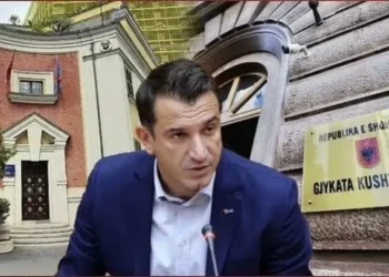 Juristët e Erion Veliajt ankimojnë në Kushtetuese edhe dekretin e Begajt për zgjedhjet