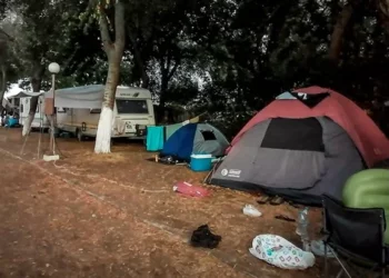 Vrasja e pronarit grek dhe mikut shqiptar/ Përfundon pas 6 orësh dëshmia e të riut të akuzuar. Flet avokati…