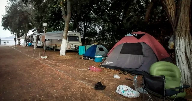 Vrasja e pronarit grek dhe mikut shqiptar/ Përfundon pas 6 orësh dëshmia e të riut të akuzuar. Flet avokati…