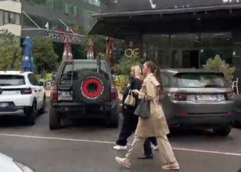 Sulmi ndaj Klea Prengës, motrat Berisha paraqiten në gjykatë