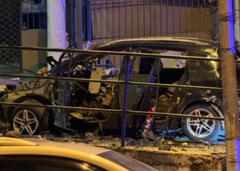 Shpërthim i fortë në Sarandë, automjeti hidhet në erë me një person brenda