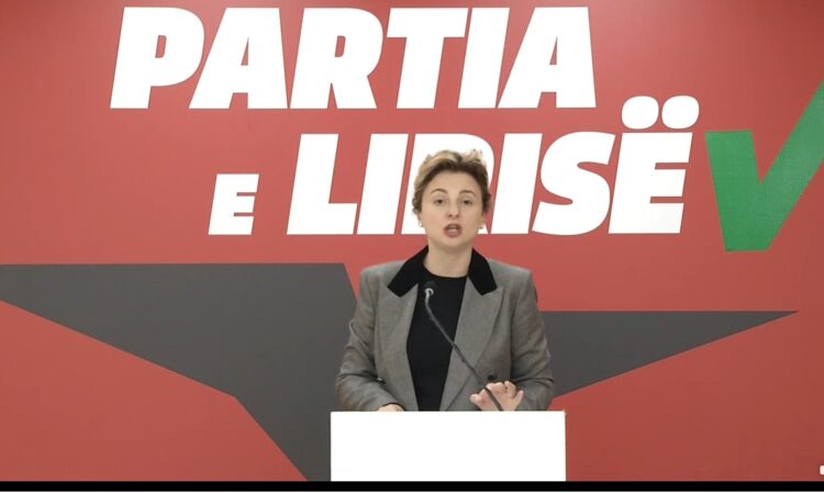 Erisa Xhixho: Qeveria po tall pensionistët me rritje qesharake prej 2.5%