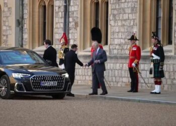 Zelensky i kërkon Perëndimit armë me rreze të gjatë — takim me Mbretin Charles në Londër