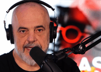 Rama: Më 1 janar 2026, paga minimale do të rritet në 500 euro për sektorin publik dhe privat