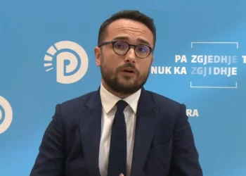 “Fraksioni nuk u përmend”, Alimehmeti dhe Kopliku flasin për mbledhjen e demokratëve më të votuar