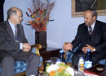 Papandreu: Fatos Nano, një udhëheqës i tranzicionit, një mik dhe një urë për Ballkanin