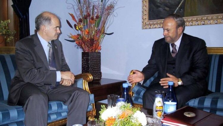 Papandreu: Fatos Nano, një udhëheqës i tranzicionit, një mik dhe një urë për Ballkanin