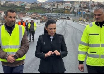 Shemsi Prençi: Belinda Balluku tentoi të arratiset, Rama ta shkarkojë